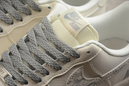 Air Force 1 07 beige crema y gris medio
