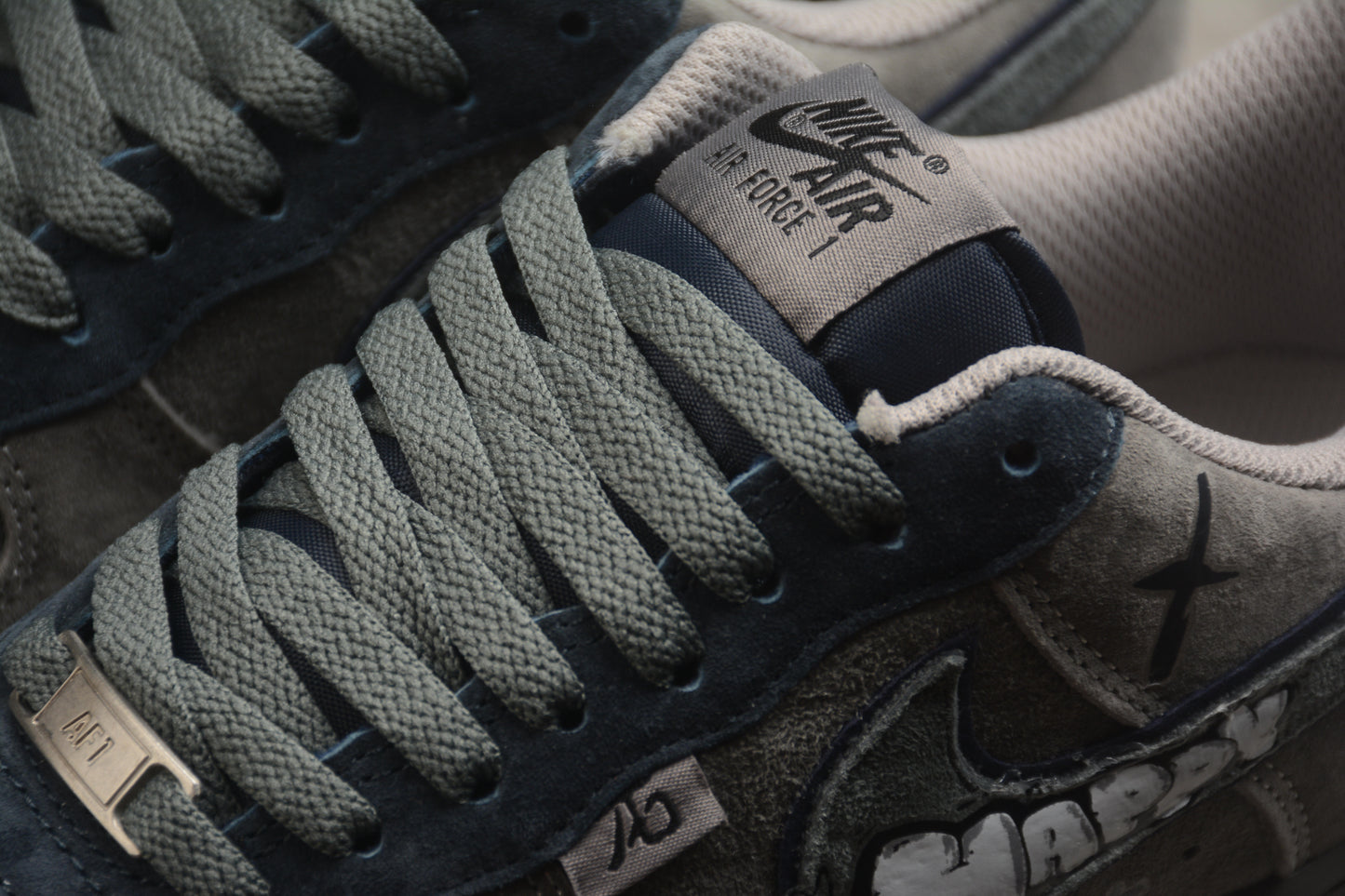 Air Force 1 Low Happy Drip / Grey Suede