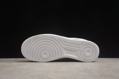 Air Force 1 07 blanco y azul cielo