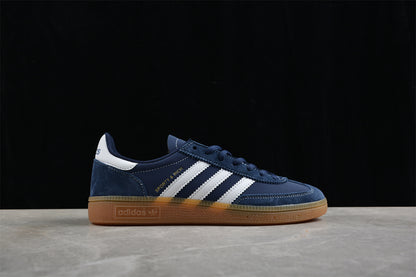 Sporty & Rich navy y azul cielo