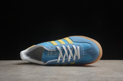 Gazelle azul cielo y amarillo