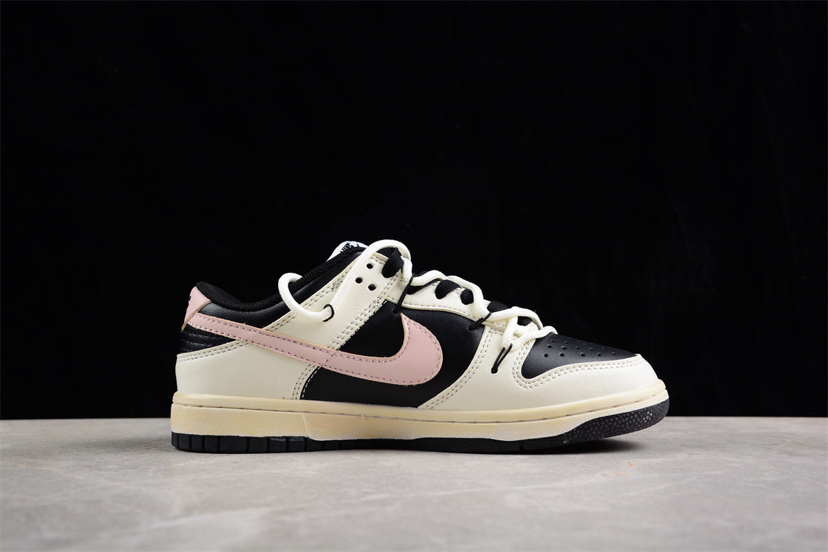 Dunk Low negro, crema y rosa pastel