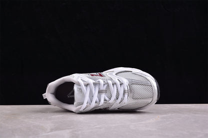 NB 530 plateadas y  burdeos