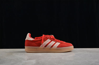Gazelle rojo y beige