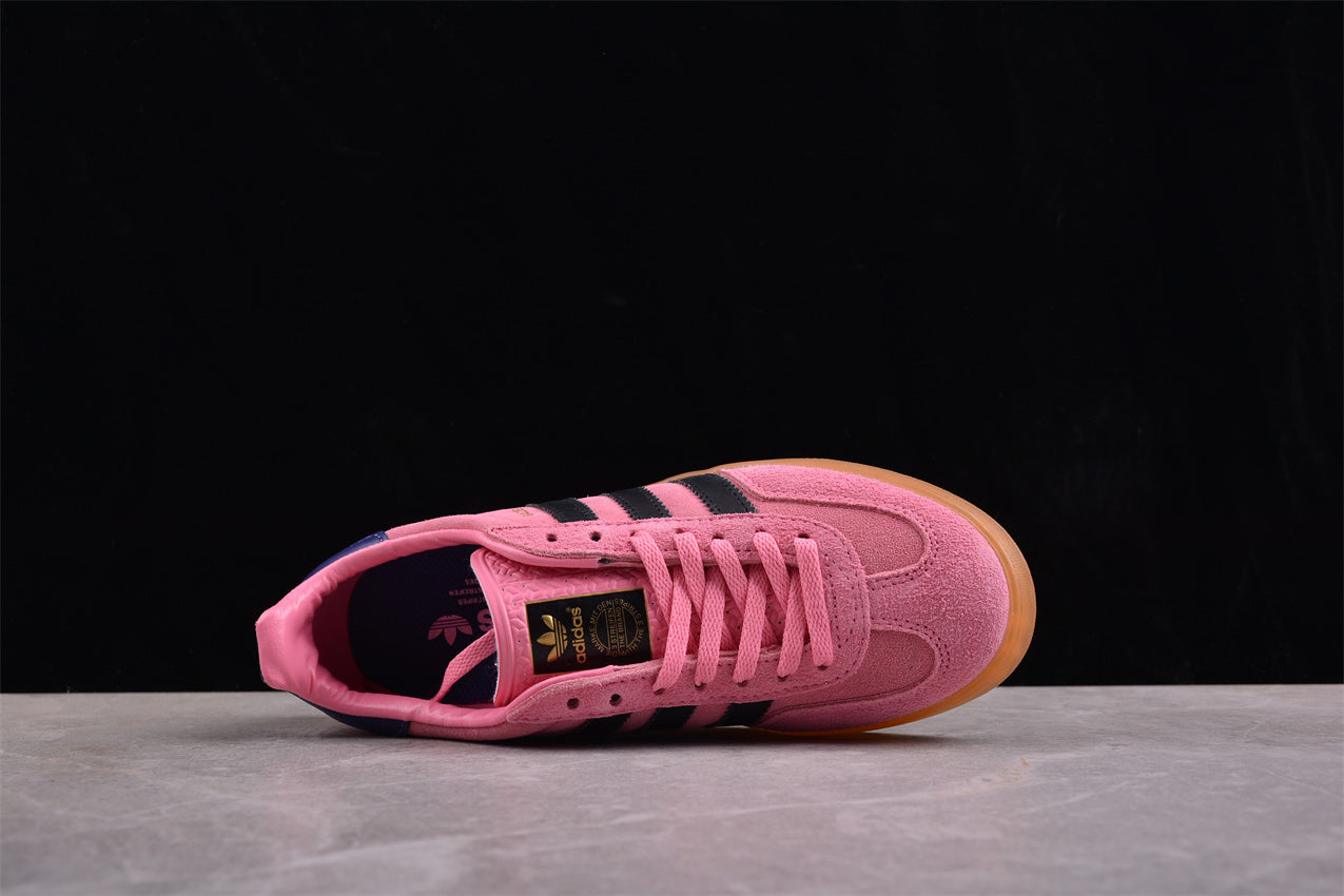 Gazelle rosa, negro y navy