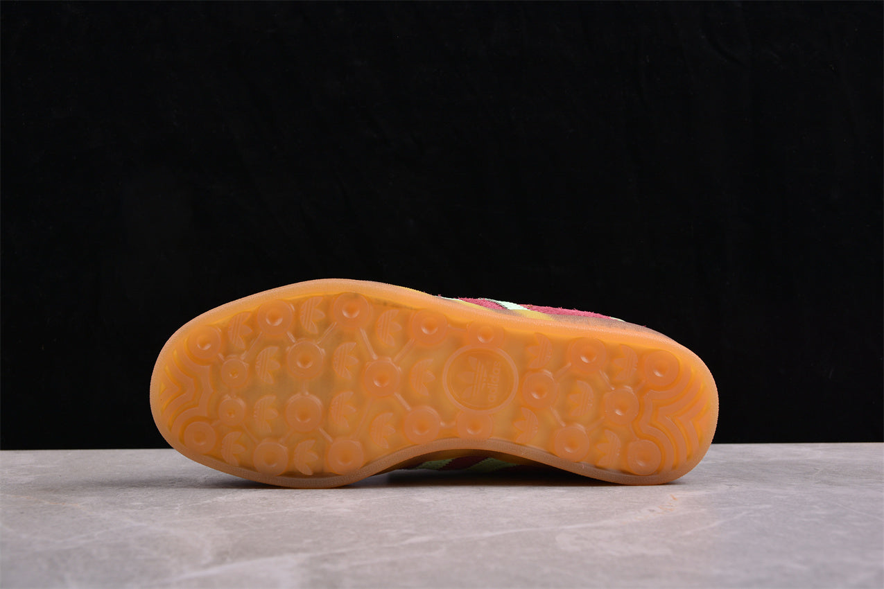 Gazelle burdeos y verde menta