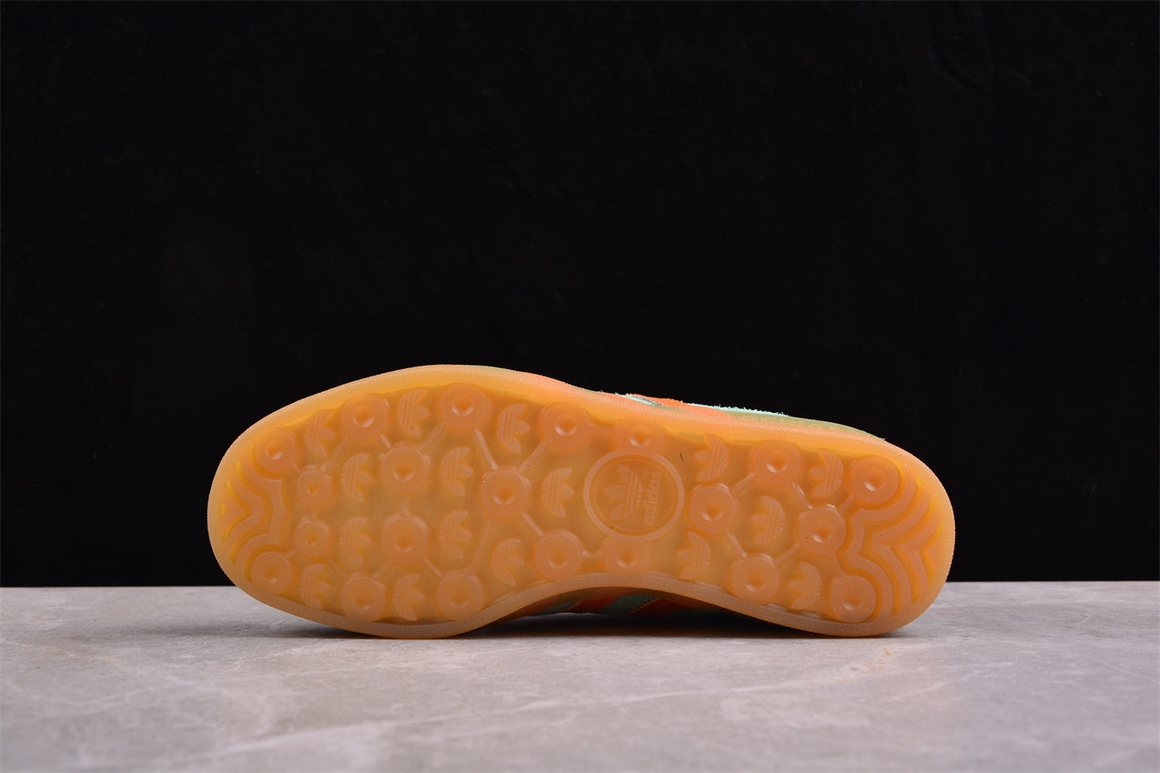 Gazelle verde y naranja