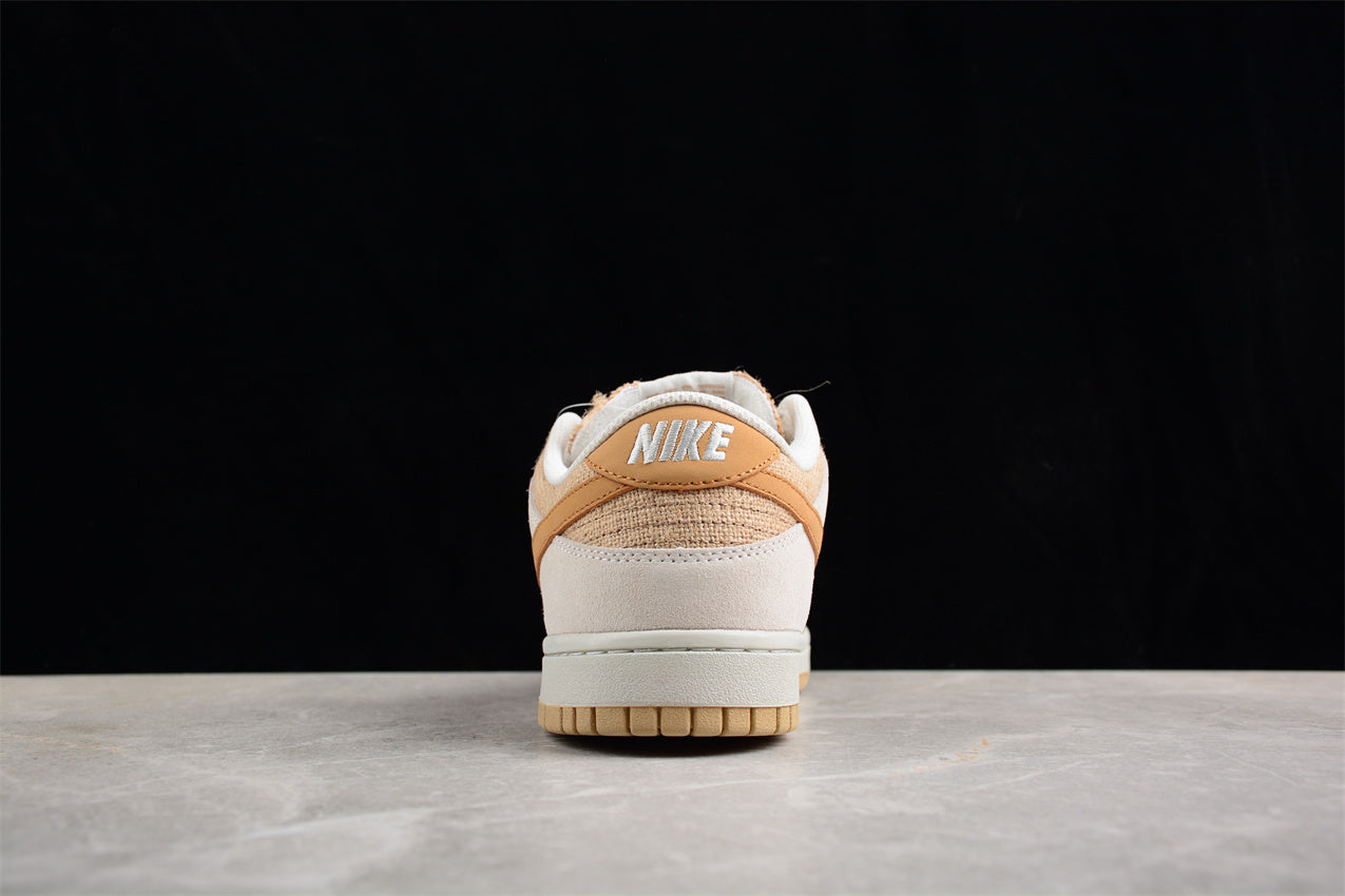 Dunk Low beige y crema