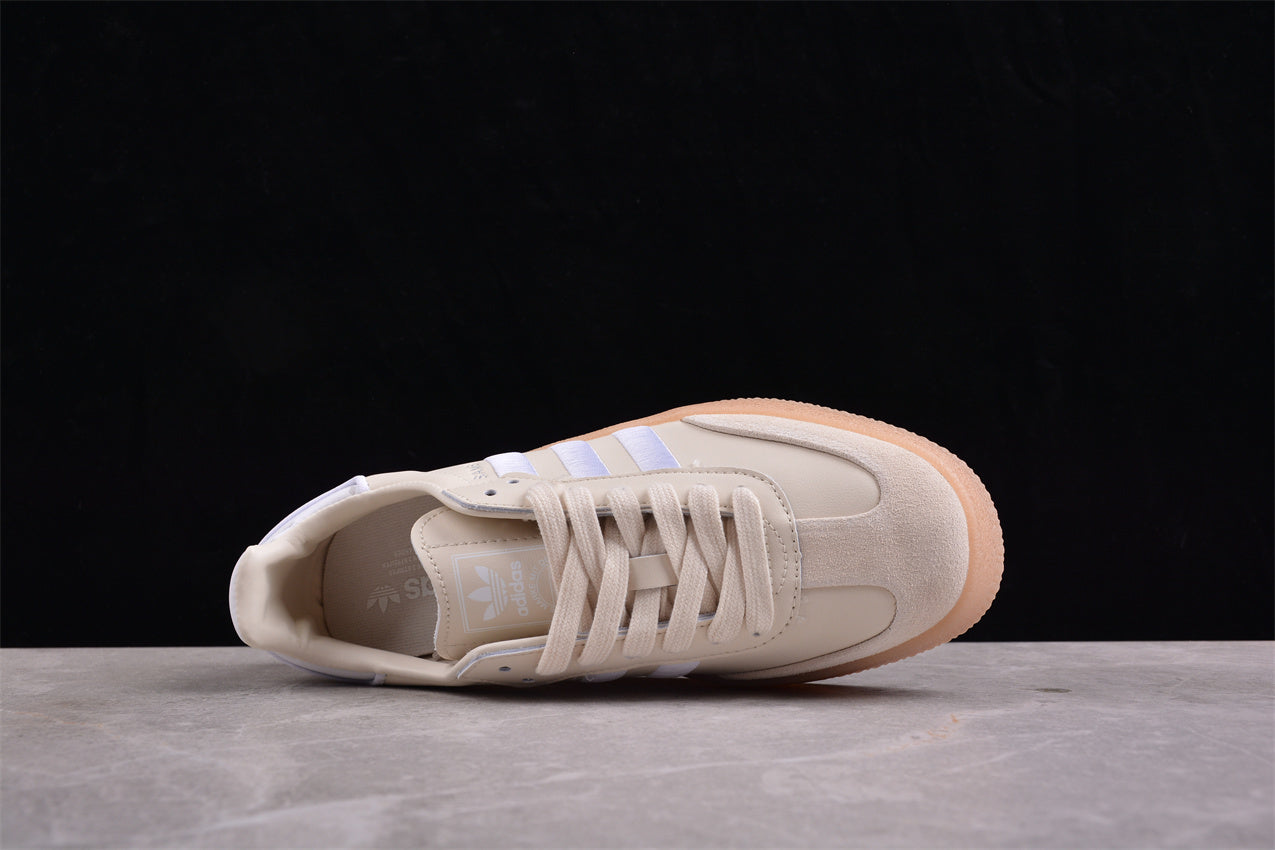 Sambae W plataforma beige y silver