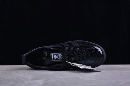 Gazelle negro brillante