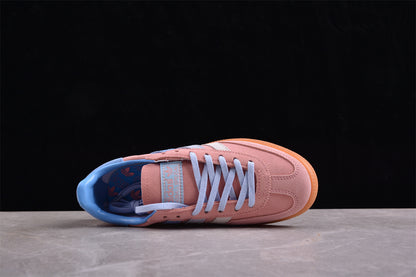 Handball Spezial rosa y azul cielo