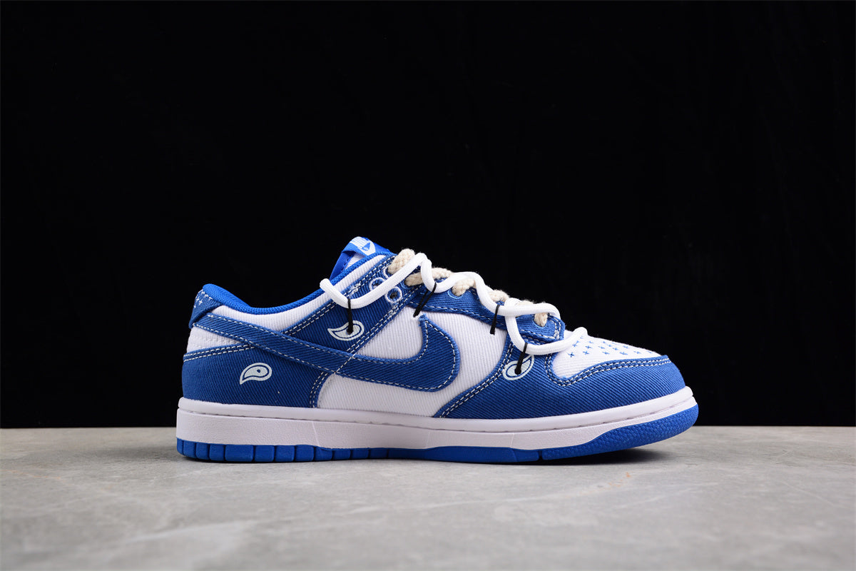 Dunk Low azul y blanco