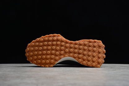 NB 327 negro y blanco roto