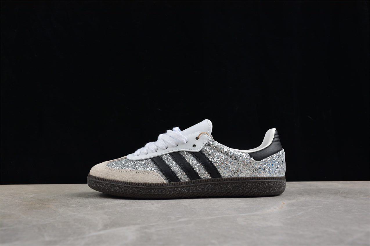 Samba OG plateado con negro