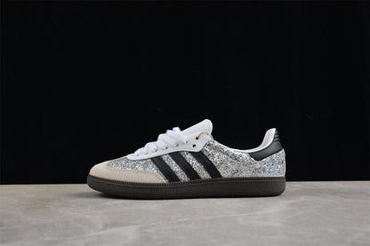 Samba OG plateado con negro