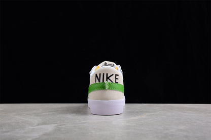 Blazer Low '77 blanco y verde