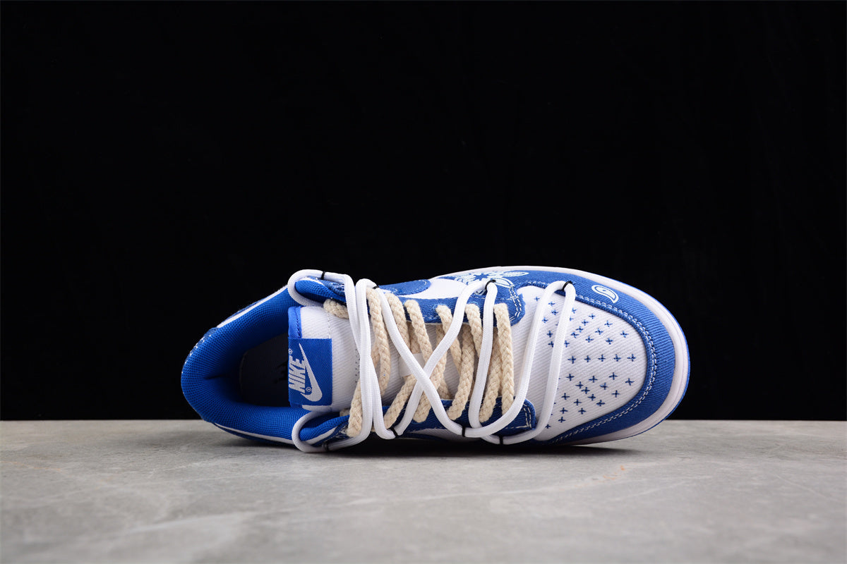 Dunk Low azul y blanco