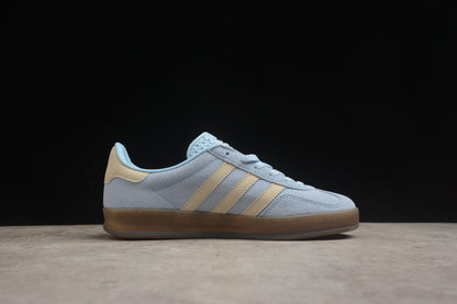 Gazelle azul cielo y beige
