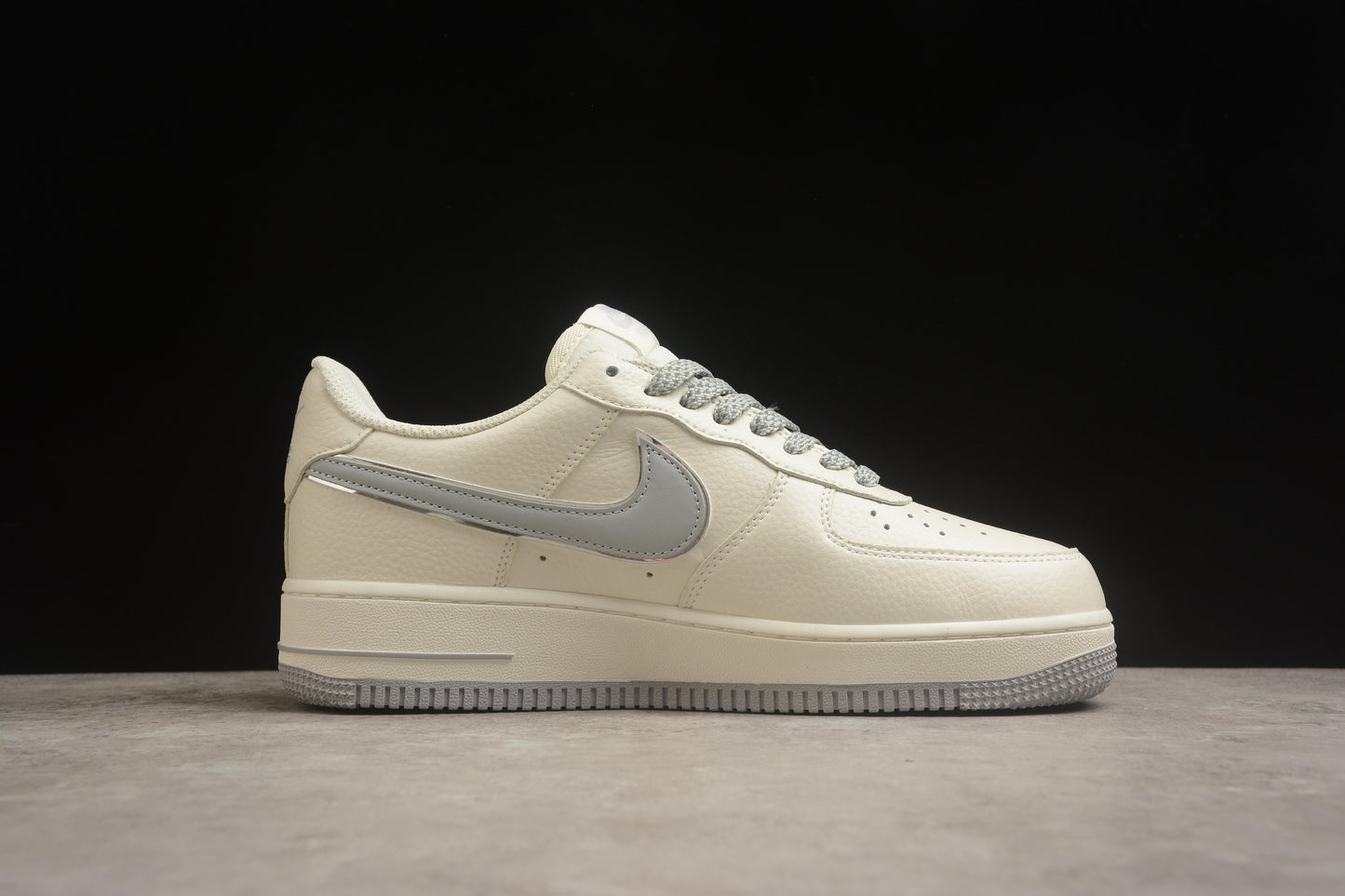 Air Force 1 07 beige crema y cris claro