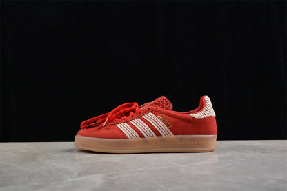 Gazelle rojo y beige