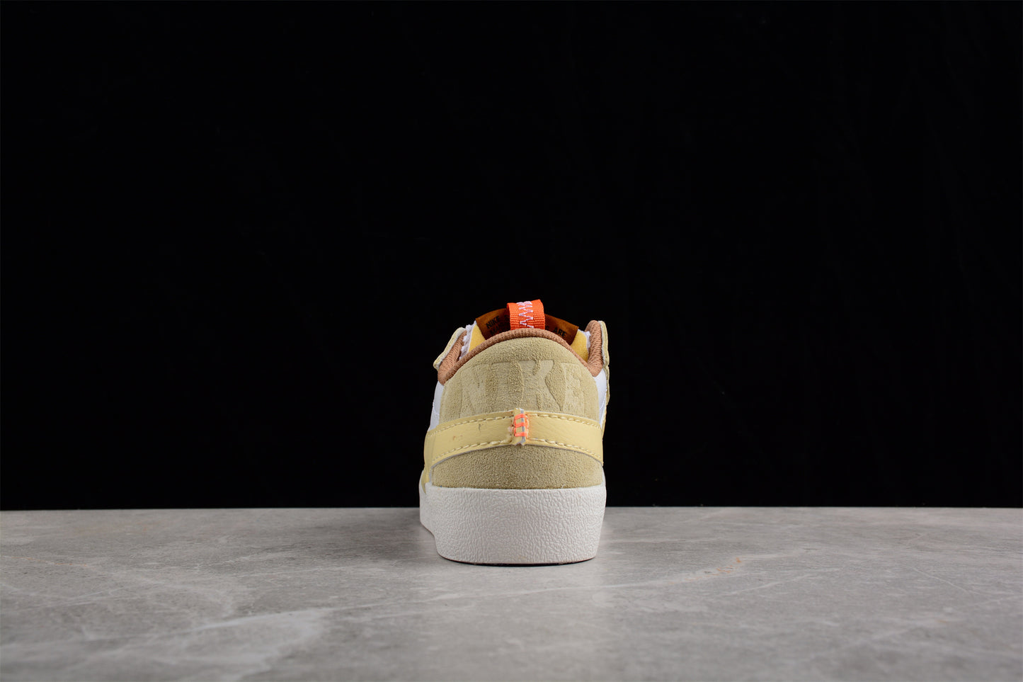 Blazer Low '77 beige, azul y blanco