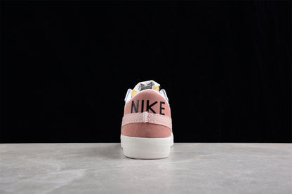 Blazer Low '77 blanco y rosa