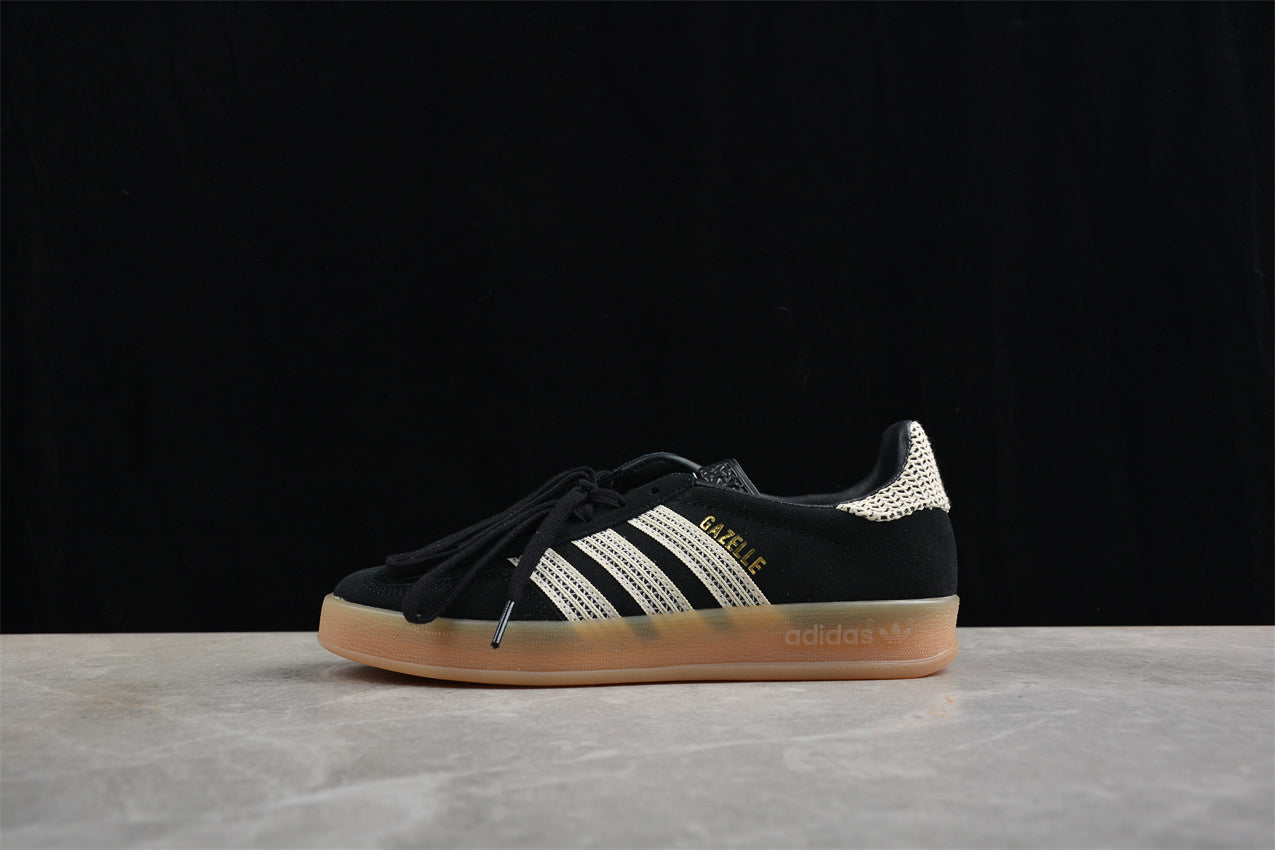 Gazelle negro y beige