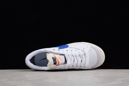 Blazer Low '77 blanco y azul