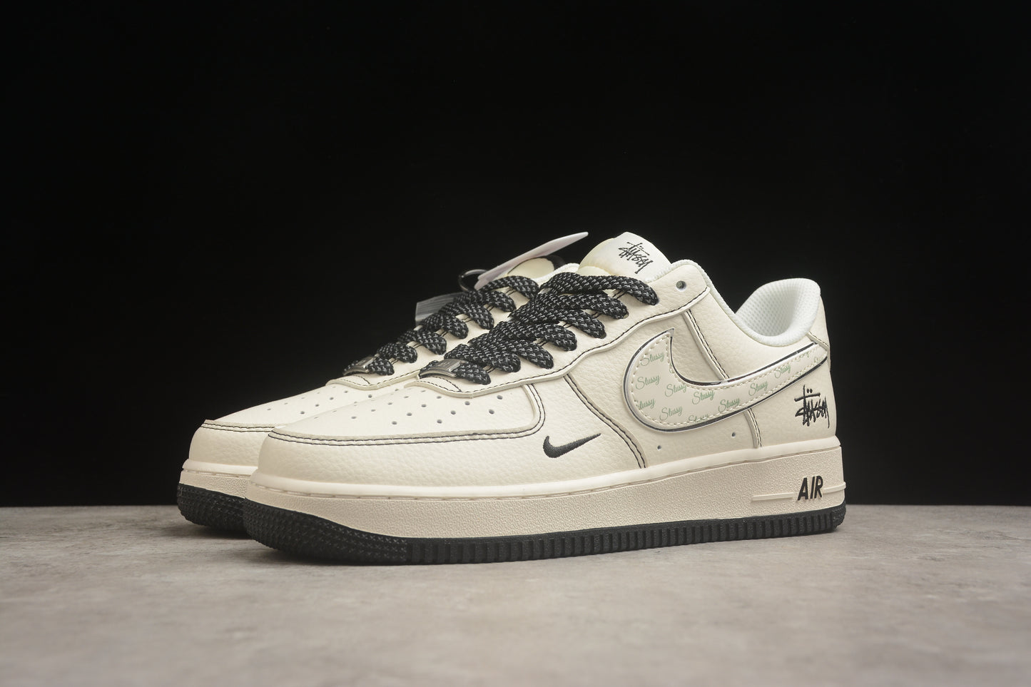 Air Force 1 07 beige y negro