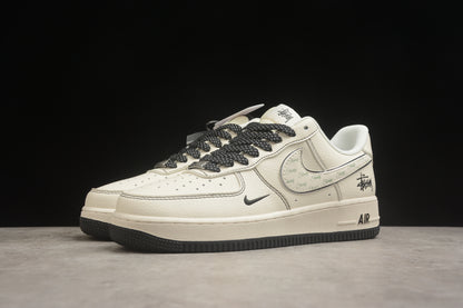 Air Force 1 07 beige y negro