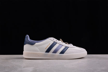 Gazelle blanco y navy