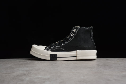 Chuck 70 Plus HI negro y blanco