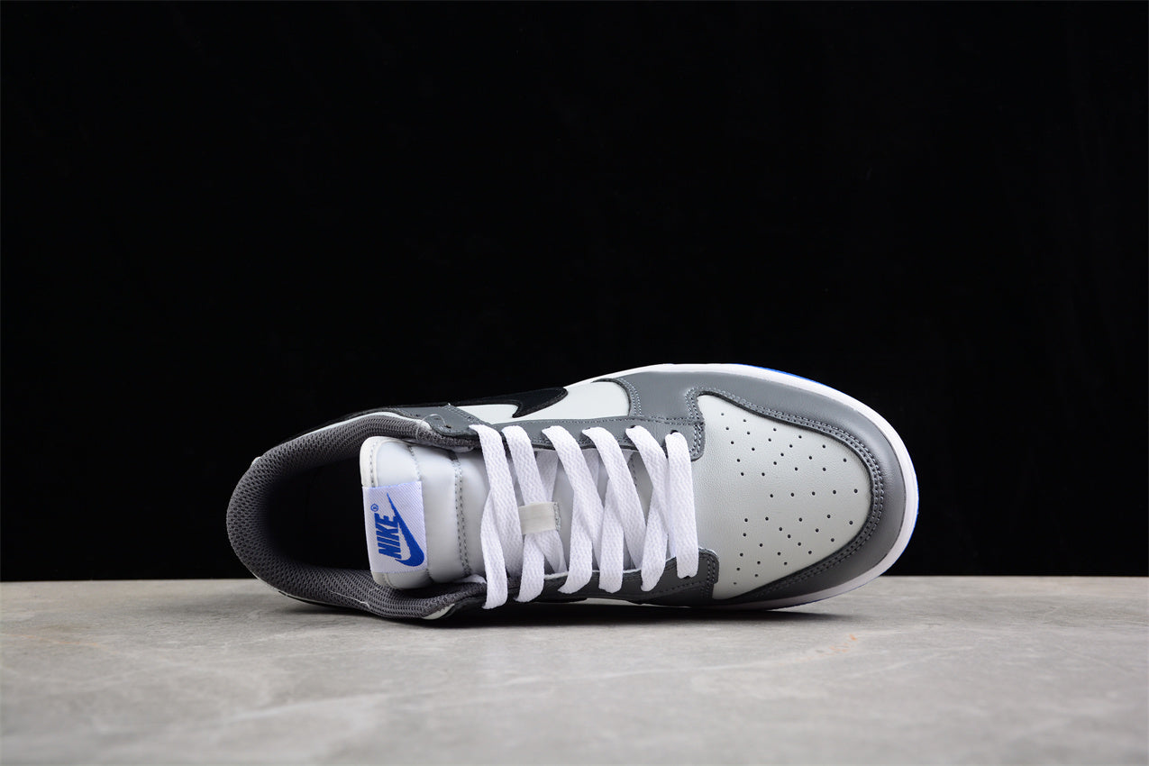 Dunk Low blanco, gris y negro