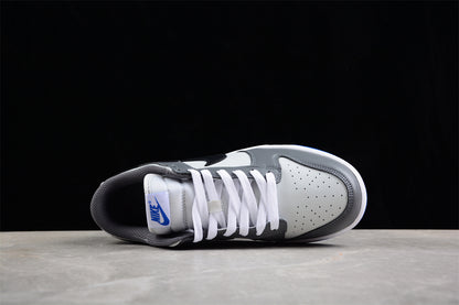 Dunk Low blanco, gris y negro