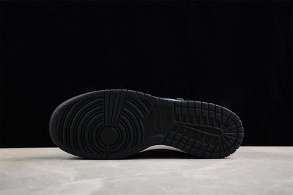 Dunk Low gris y negro