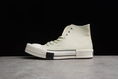 Chuck 70 Plus HI blanco y negro