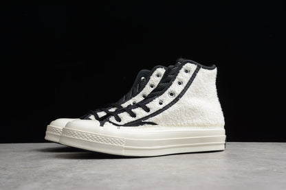 Chuck 70 HI Sherpa blanco, negro y egret