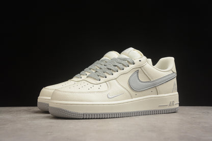 Air Force 1 07 beige crema y cris claro