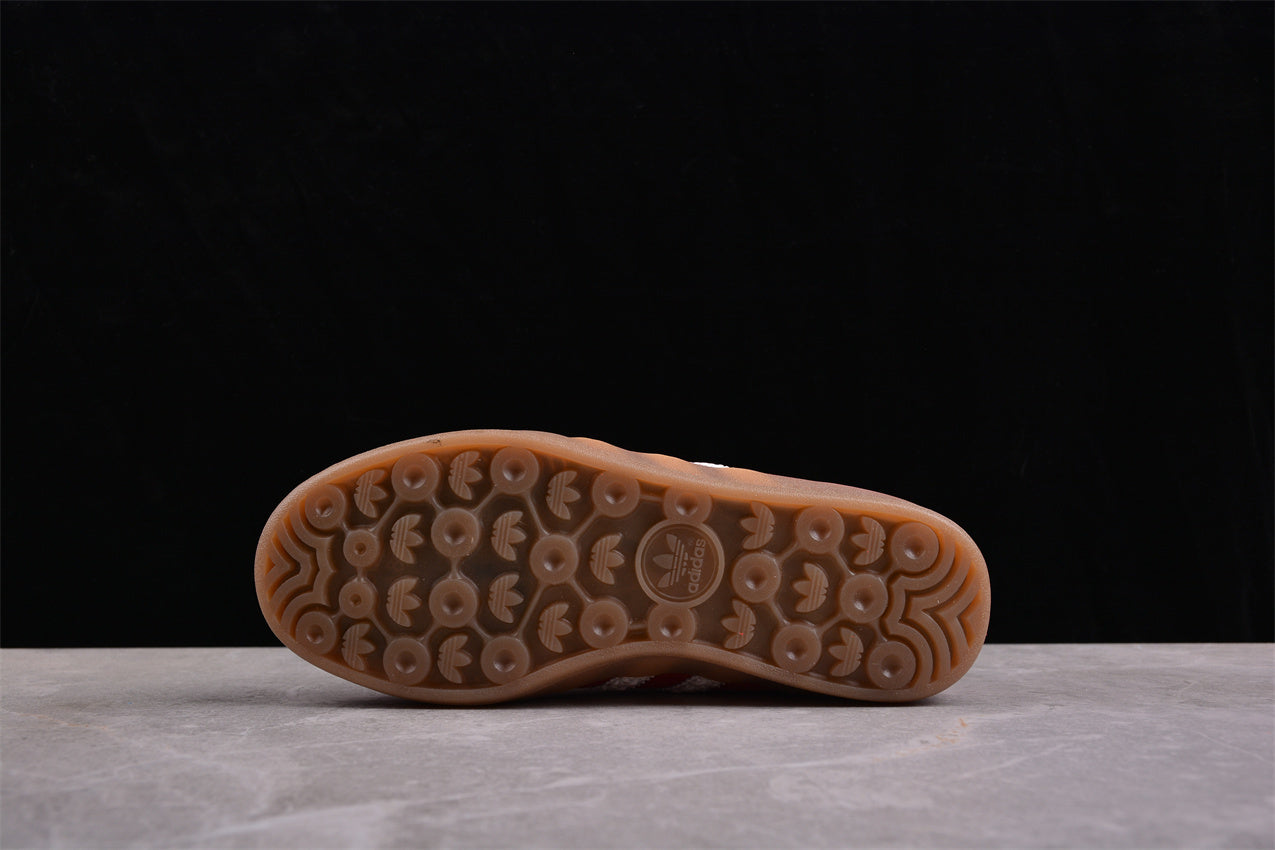 Gazelle rojo y blanco