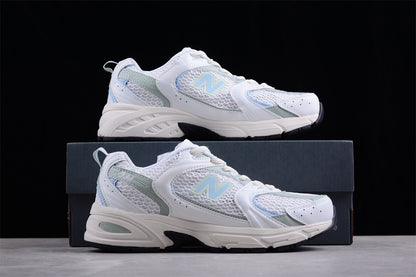 NB 530 blanco y verde menta