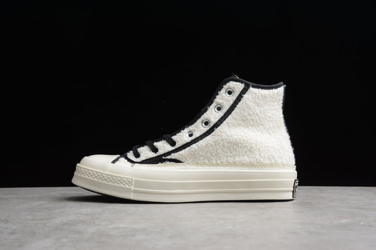 Chuck 70 HI Sherpa blanco, negro y egret