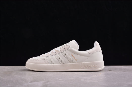 Gazelle blanco total