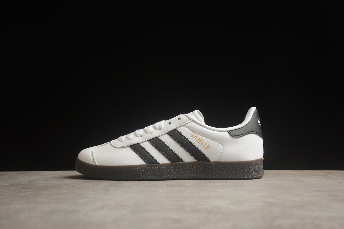 Gazelle blanco y negro