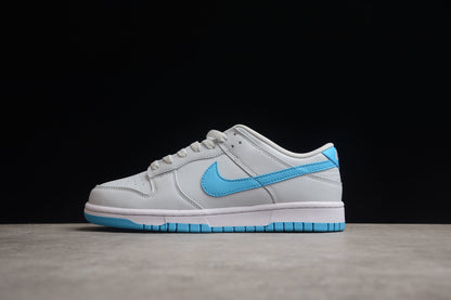 Dunk Low blanco y azul cielo