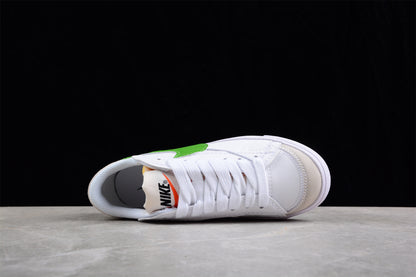 Blazer Low '77 blanco y verde