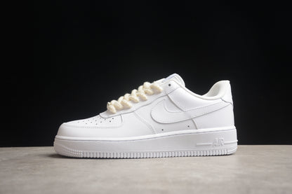 Air Force 1 07 LX blanco