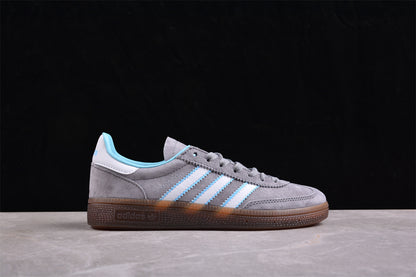 Handball Spezial gris medio, celeste claro y blanco