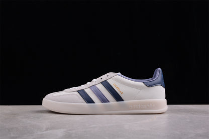 Gazelle blanco y navy