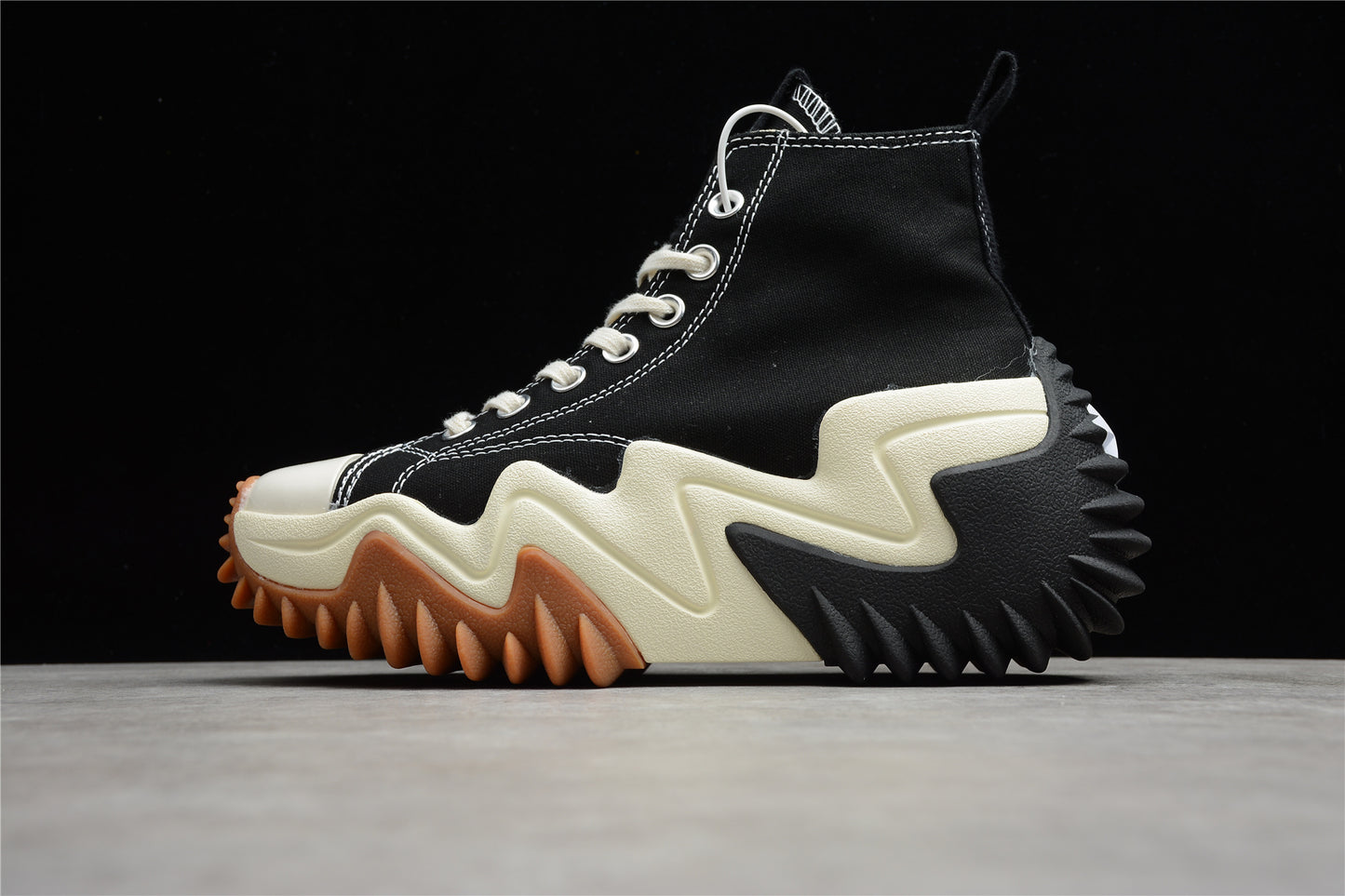 Run Star Motion HI negro y blanco