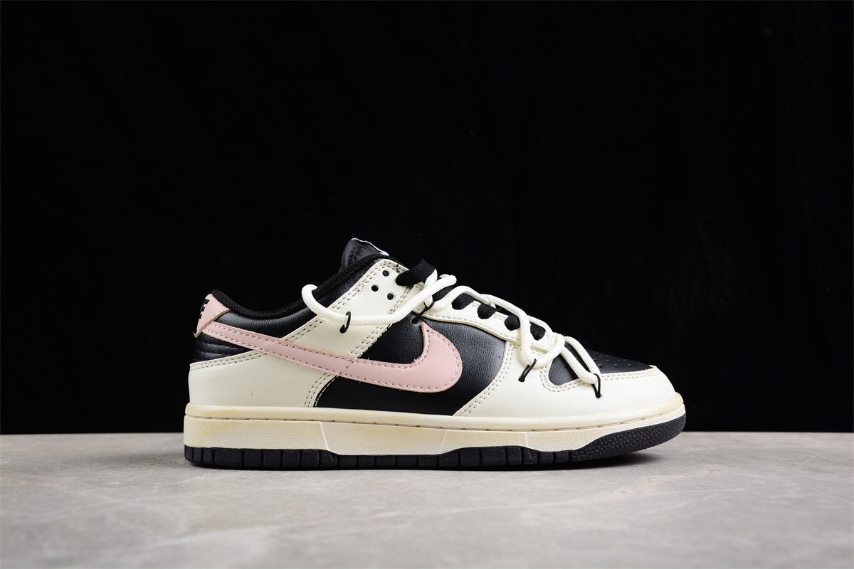 Dunk Low negro, crema y rosa pastel